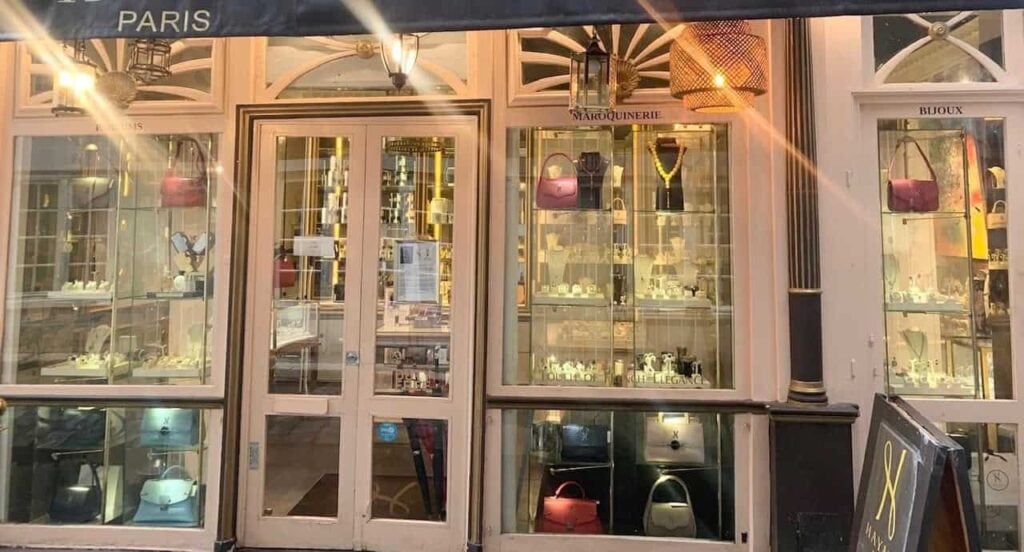 Building in Saint Germain