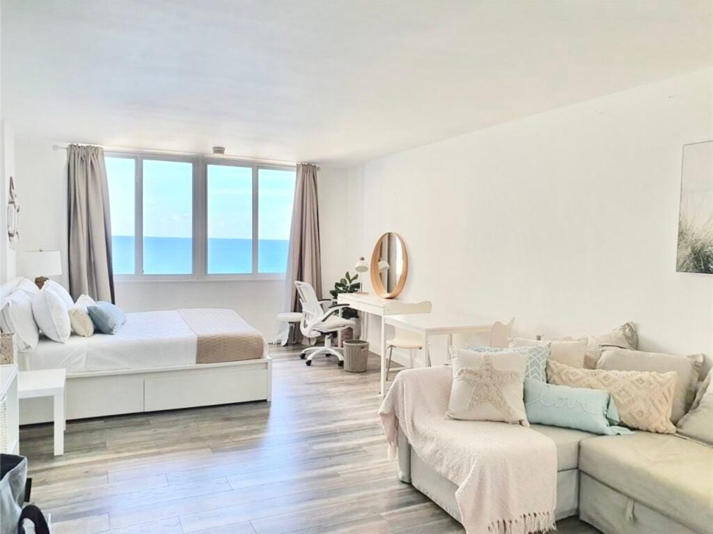 North Miami Beach Vacation Apartment