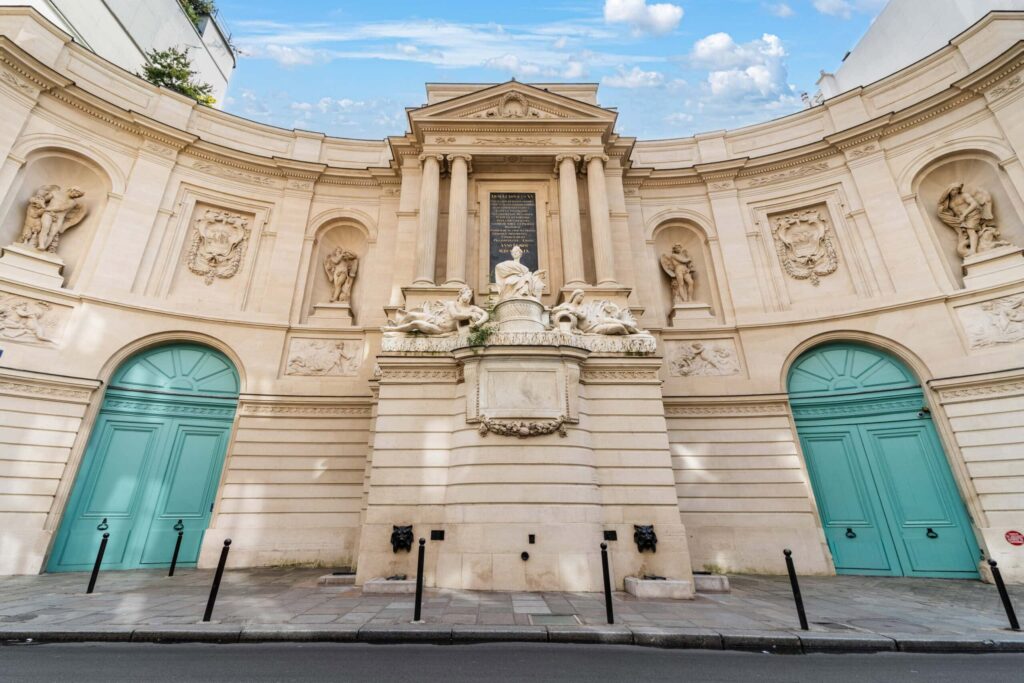 Saint Germain – Beautiful and stylish
